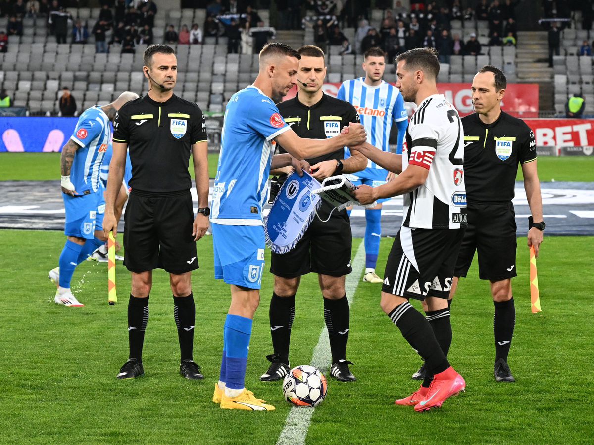 U Cluj - Craiova 2-1. Neluțu Sabău nu a auzit conflictul din timpul meciului, dar a avut un mesaj pentru oficialii olteni