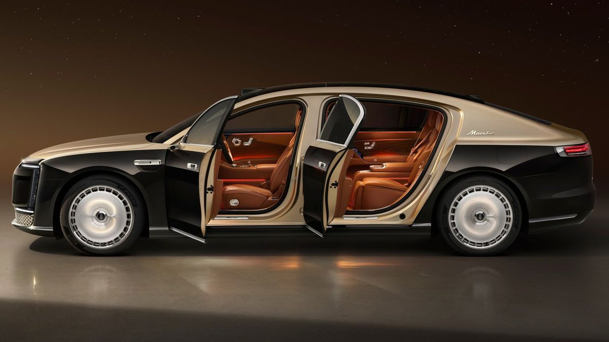 Mașina care seamănă izbitor cu Rolls-Royce și Mercedes » E mult mai ieftină decât cei doi giganți auto