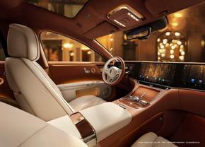 Mașina care seamănă izbitor cu Rolls-Royce și Mercedes » E mult mai ieftină decât cei doi giganți auto