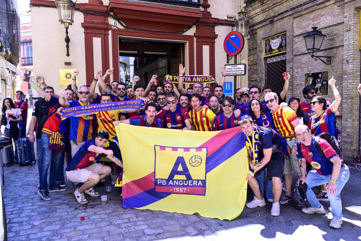 Imaginea zilei la Sevilla, înainte de Barcelona - Real Madrid » Până unde au mers fanii