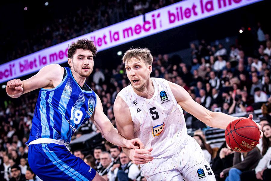 Incursiune în mintea celui mai misterios jucător de la U-BT Cluj-Napoca » A jucat la 3 campionate europene și se destăinuie Gazetei: „Încerc să explic totul, chiar și emoțiile”