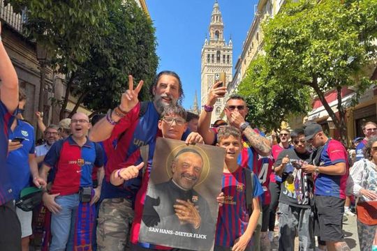 Imaginea zilei la Sevilla, înaintea meciului Barcelona - Real Madrid