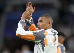 Barcelona - Real Madrid, „El Clasico” cu trofeul pe masă » Echipele de start: Mbappe e rezervă!