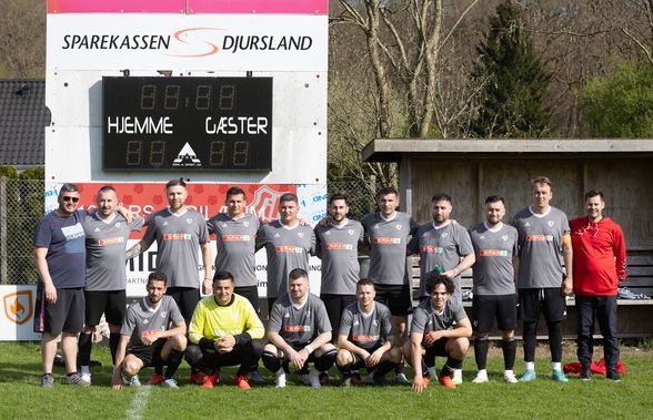 Echipa 100% românească din „Țara Fericirii” joacă într-un campionat cu reguli bizare: fotbal, handbal și rugby într-un meci!