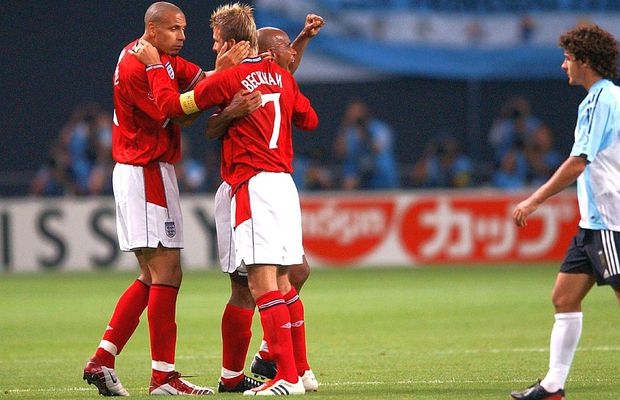 A câștigat milioane din fotbal, dar a intrat în faliment » Datoria pe care nu a putut s-o plătească fostul star al Angliei