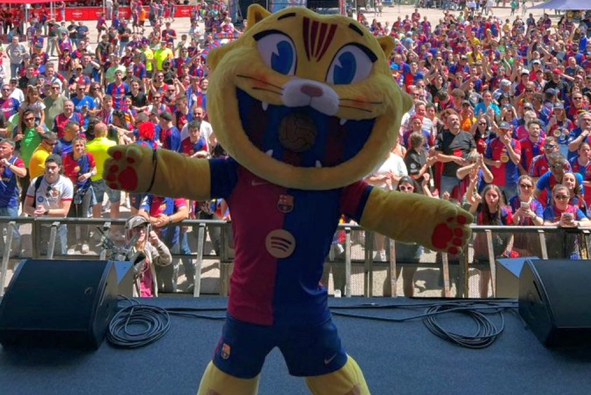 Fanii celor de la Barcelona au făcut show în Sevilla înaintea meciului cu Real Madrid