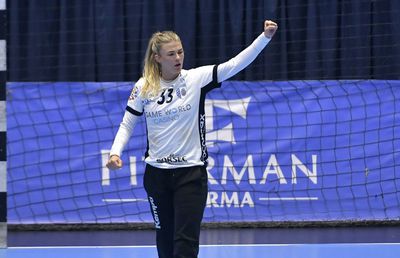 Fosta portăriță a lui CSM București și-a anunțat retragerea: „Amintirile valorează mai mult decât orice medalie” » Palmaresul incredibil al legendarei jucătoare