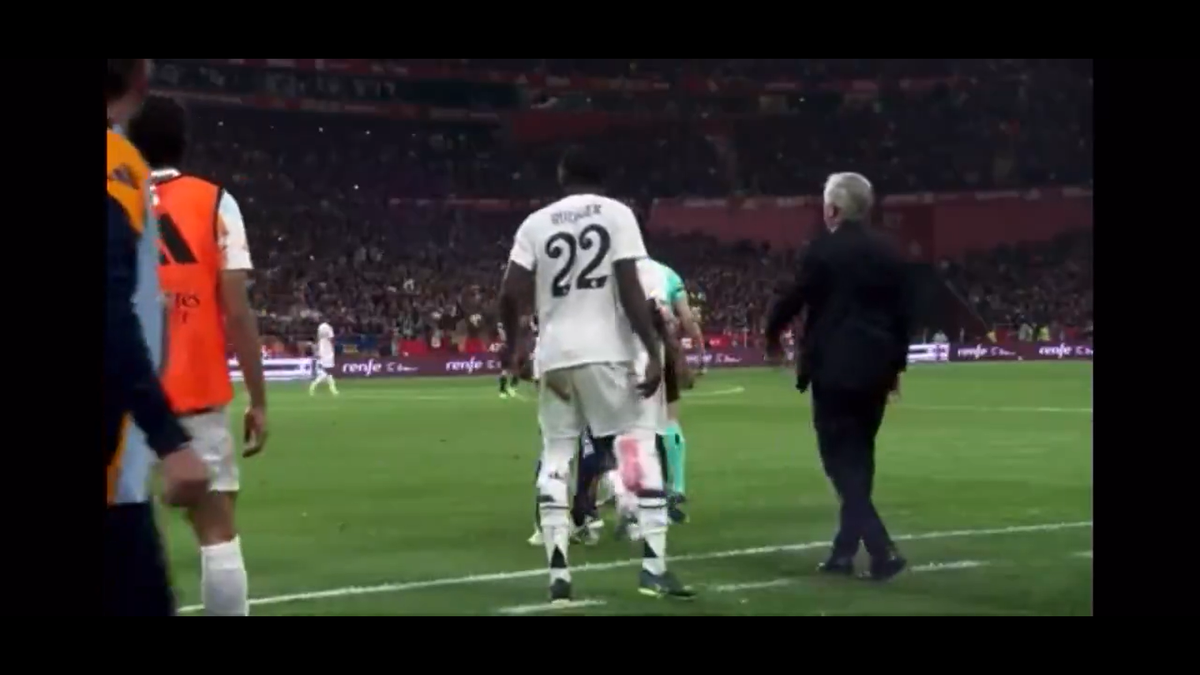 Rudiger a aruncat cu sticla după arbitru în El Clasico