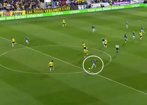 Gol istoric: puștiul lui Ajax a luat mingea la mijlocul terenului și a driblat până în poartă!