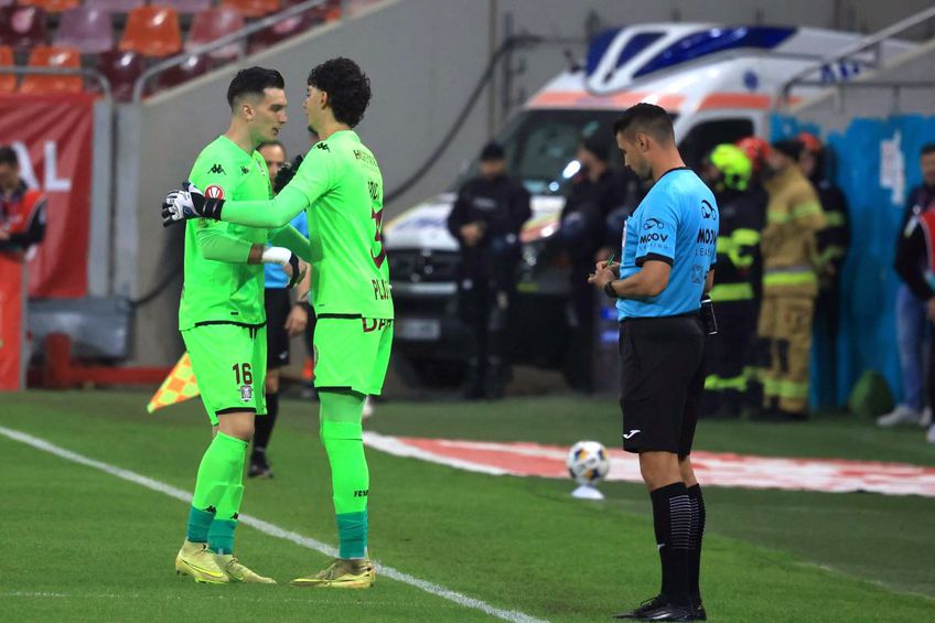 Marian Aioani s-a accidentat, Adrian Briciu a debutat pentru Rapid cu Dinamo // foto: Ionuț Iordache