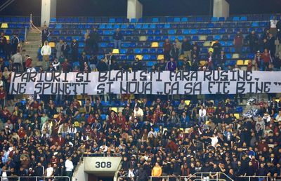 Ruptură TOTALĂ între rapidiști: „Pariori și blatiști fără rușine”