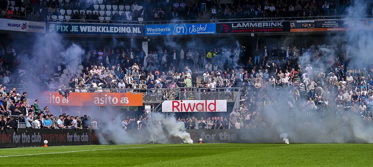 „Rușine!” » Derby-ul retrogradării a scăpat de sub control! Arbitrul a oprit meciul