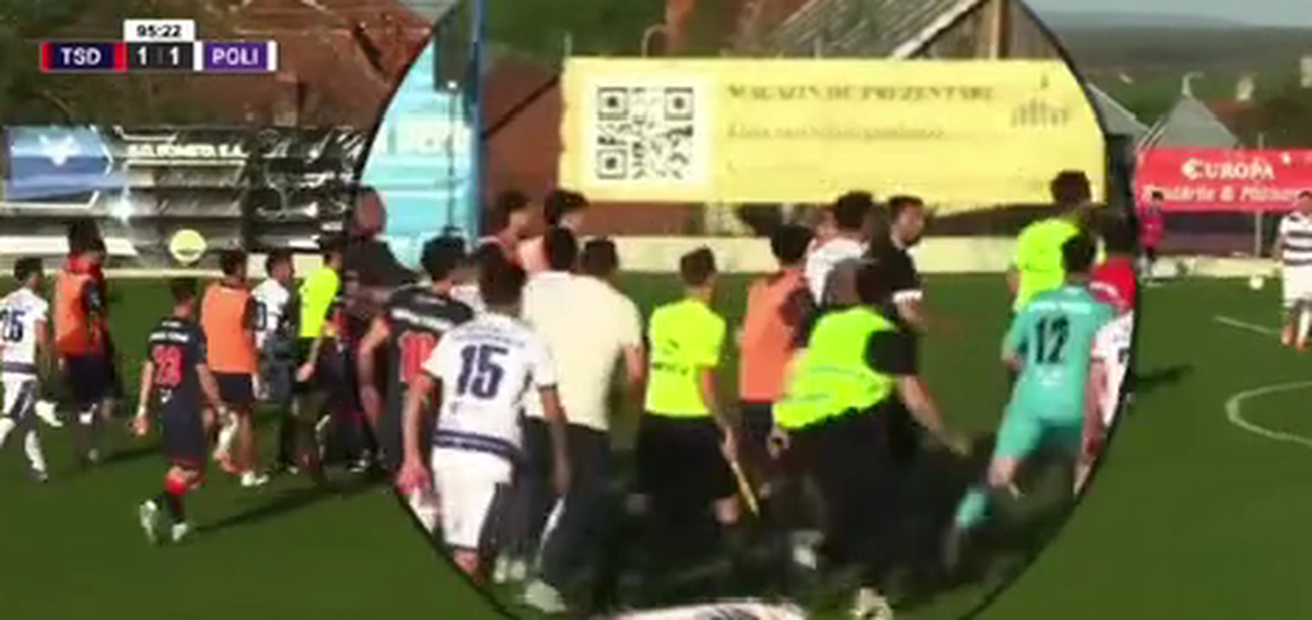 Imagini incredibile: Dan Alexa, repriză de box pe gazon!