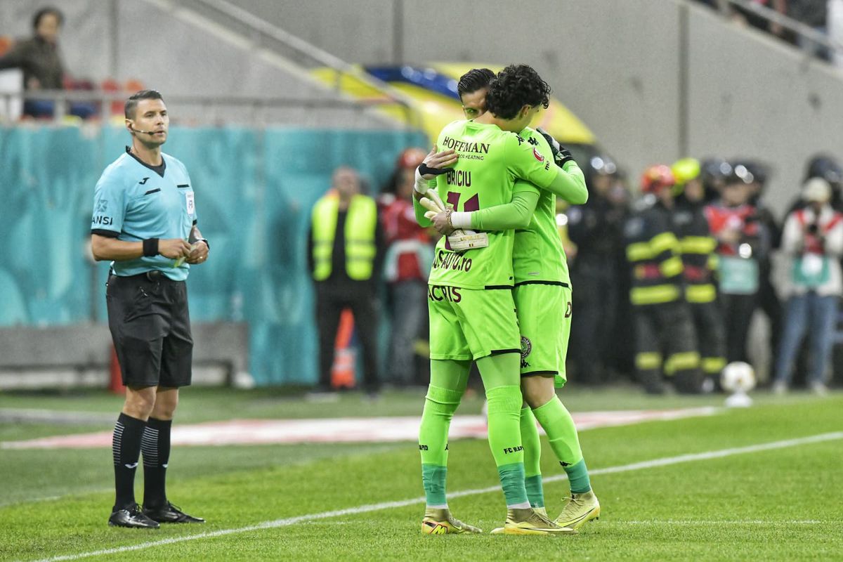 Marian Aioani s-a accidentat, Adrian Briciu a debutat pentru Rapid cu Dinamo