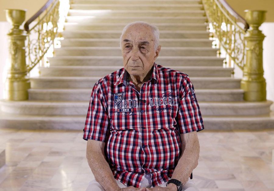 Era idolul lui Dobrin! Cine a fost misteriosul Pericle Valeca, fotbalistul uitat al României, care uimea având un singur ochi: „Te năucea cu driblingurile”