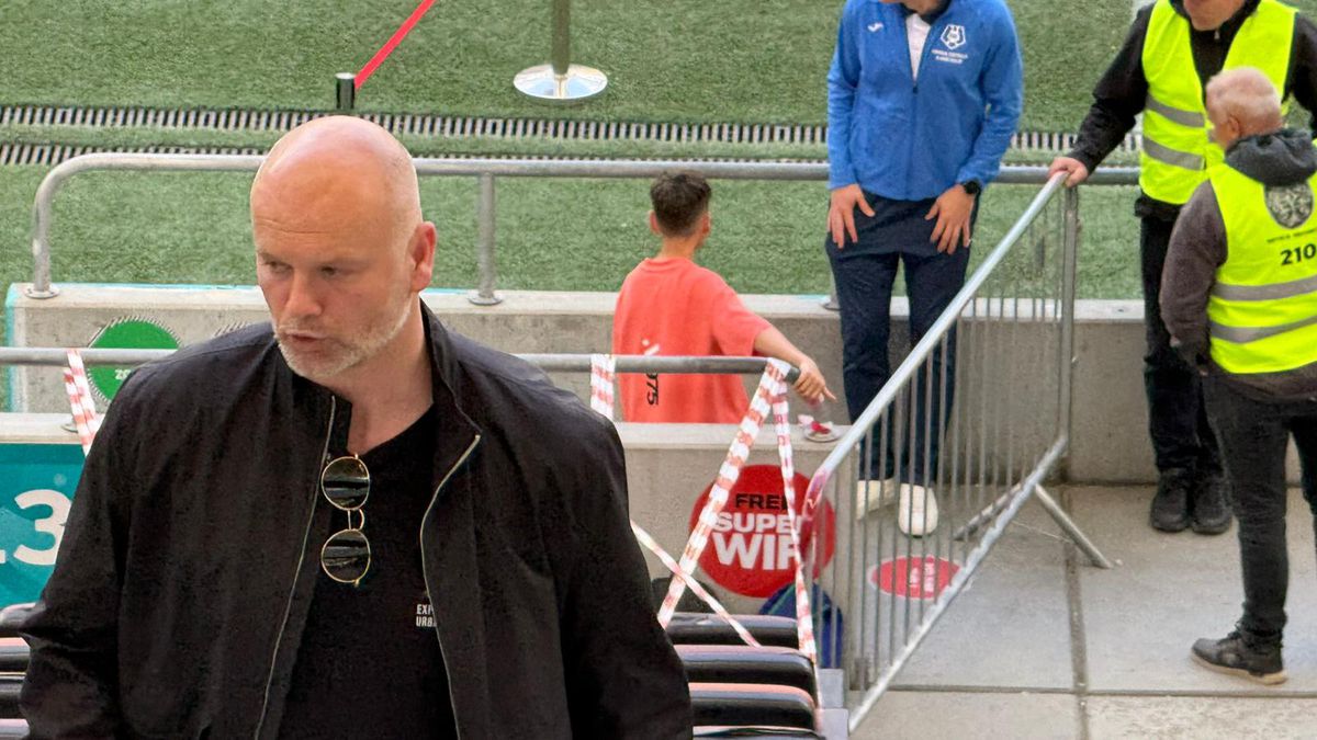 Atacantul uitat al Giuleștiului era în vacanță în România și a ajuns la Dinamo - Rapid: „Acum mă plimb și muncesc”