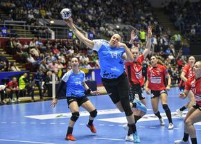 CSM București - Esbjerg, meci decisiv pentru Final 4-ul Ligii Campionilor » Gazdele domină prima repriză: două goluri în inferioritate numerică