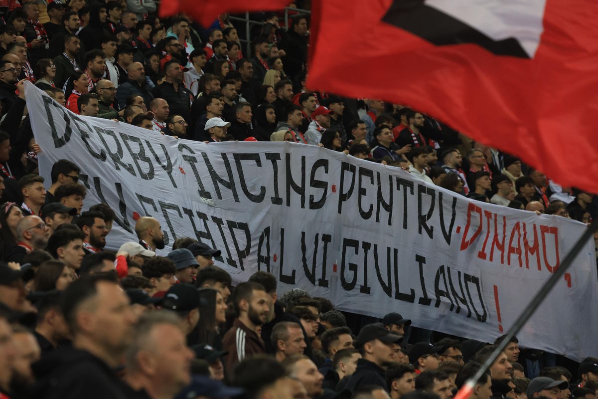 Se putea și mai rău! Bannerele rasiste ale dinamoviștilor interzise la derby