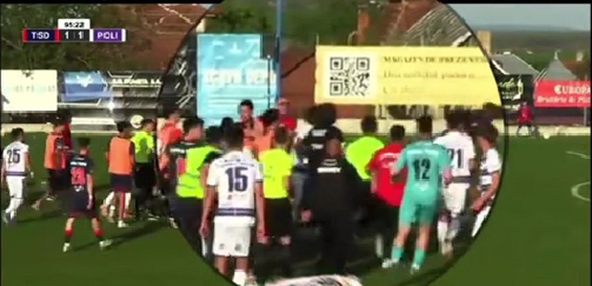 Imagini incredibile: Dan Alexa, repriză de box pe gazon!