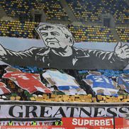 Moment emoționant, înainte de Dinamo - Rapid: scenografie specială pentru Mircea Lucescu, cu Hagi în peluza roș-albă » Giuleștenii au aplaudat!