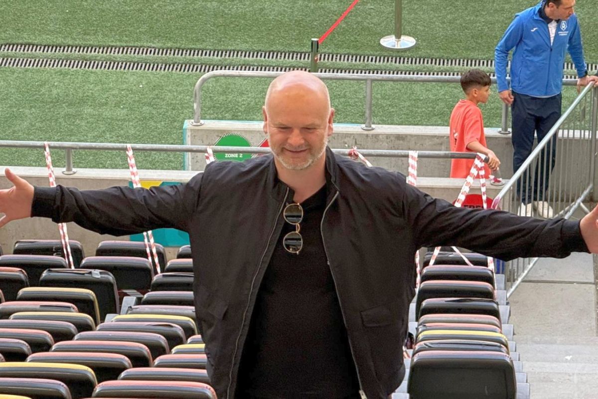 Atacantul uitat al Giuleștiului era în vacanță în România și a ajuns la Dinamo - Rapid: „Acum mă plimb și muncesc”