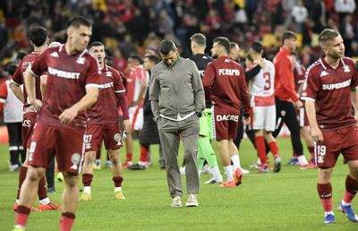 Rapidiștii, jigniți în ultimul hal de propria galerie » Scene scandaloase la final pe Arenă