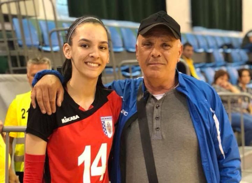 Sandu Kapelovics si nepoata sa, Alexia Căruțașu, cea mai bună voleibalistă din Europa la categoria sa de vârstă (17 ani)
