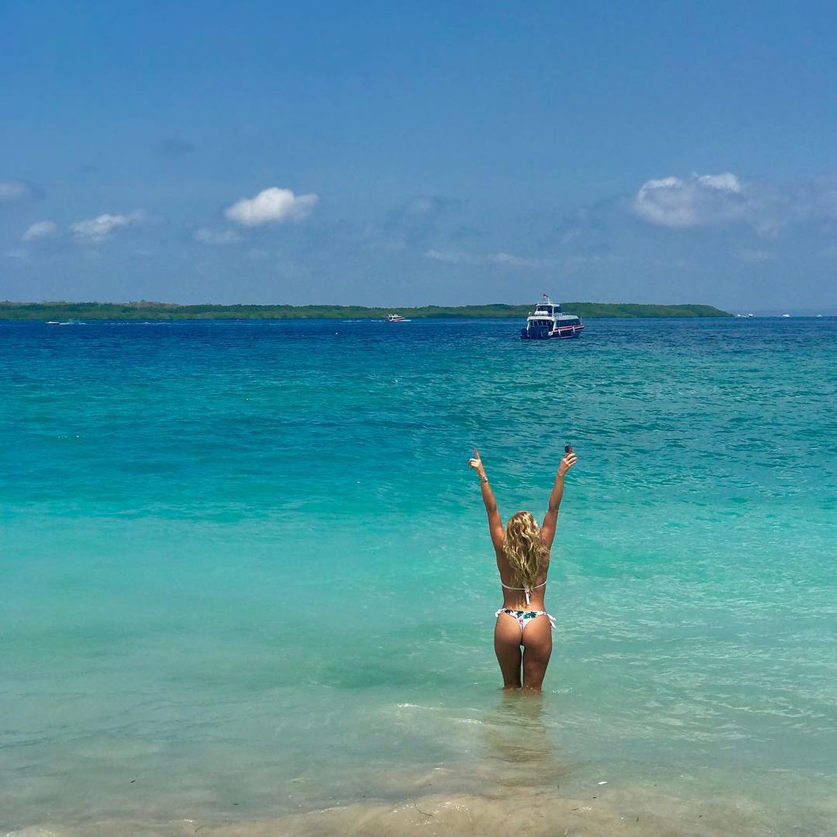 GALERIE FOTO La 40 de ani e mai hot ca niciodată! Fata de antrenor care a încins Instagramul cu ultima poză