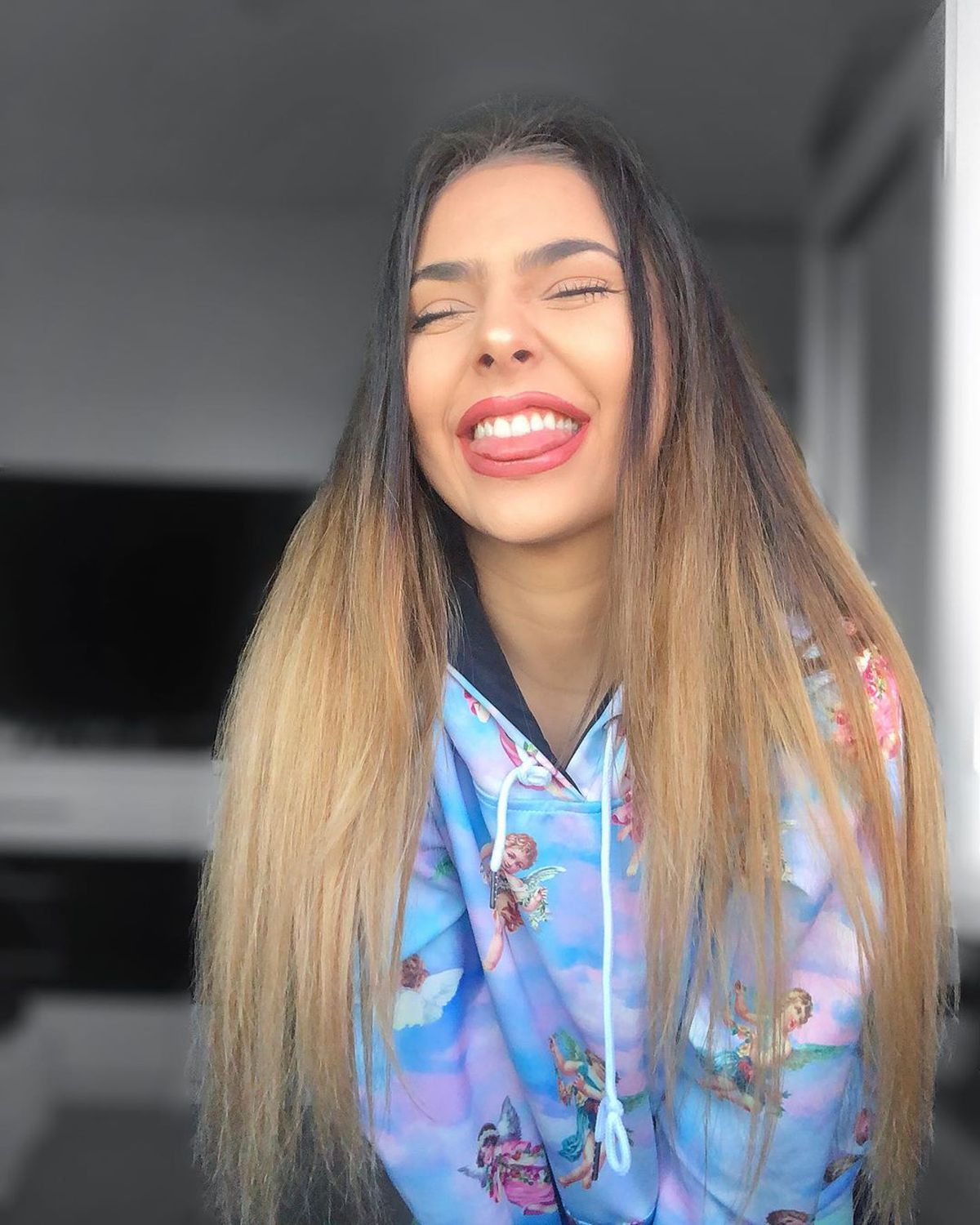 FOTO+VIDEO Cele mai plăcute exerciții de fitness :) Andra a devenit celebră pe Instagram cu pozele sale incendiare