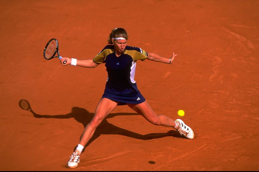 Steffi Graf pe zgura de la Paris în 1999, anul retragerii FOTO Guliver/GettyImages