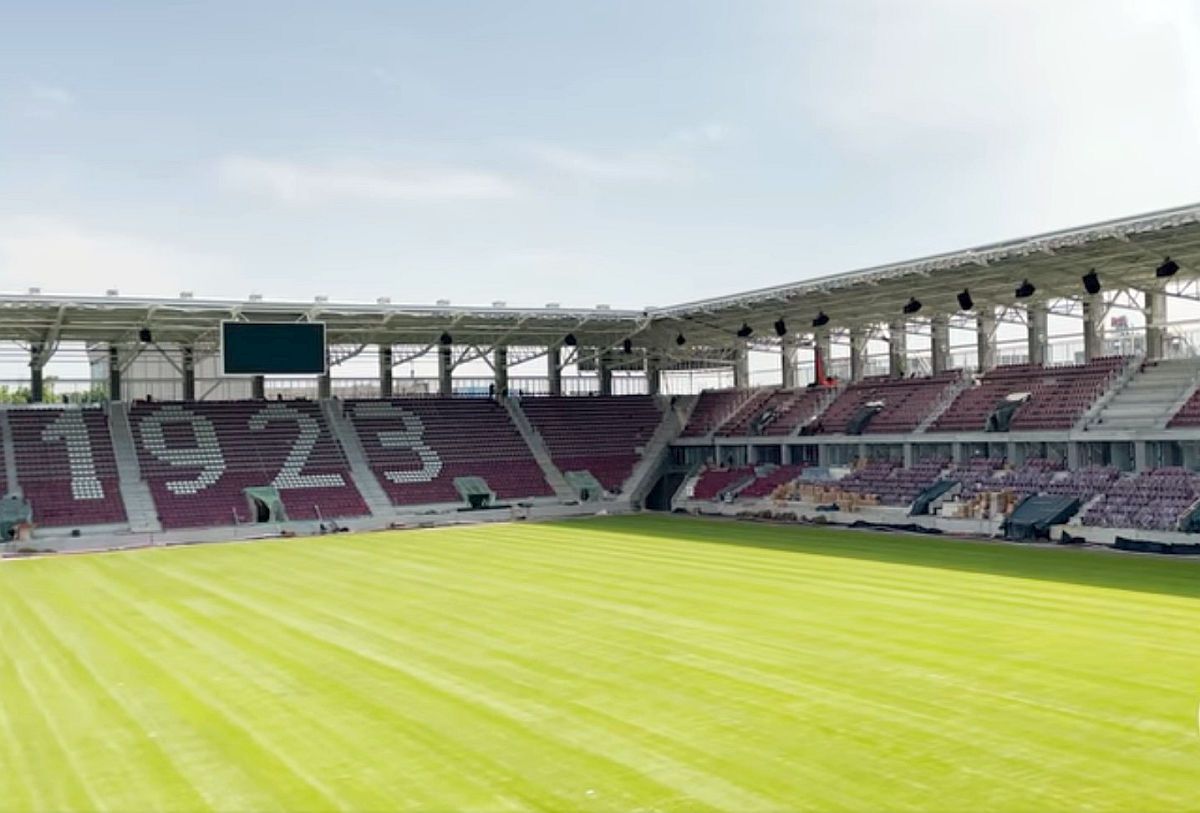 Imagini spectaculoase de la Stadionul Rapid! S-a montat gazonul + imnul echipei a răsunat la stația de amplificare