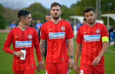Transfer spectaculos pregătit de FC U Craiova: un fost jucător de la FCSB cu meciuri în Serie A + doi străini din Liga 1 sunt pe listă
