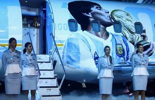 Omagiu pentru Diego » Argentinienii zboară cu un avion în memoria lui Maradona