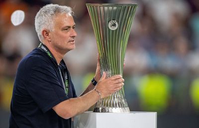 Cristi Chivu, despre Jose Mourinho: „Transformă jucătorii normali în bravi și pe cei bravi în fenomene”