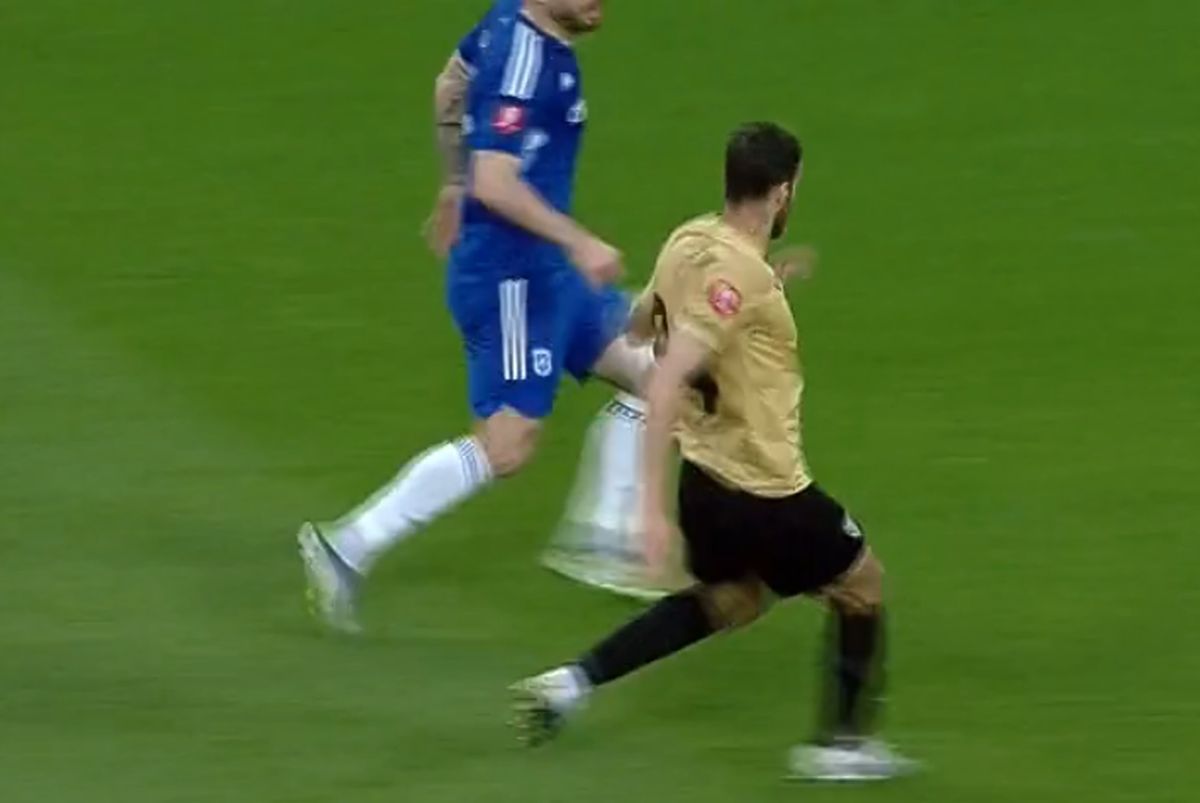 FCU Craiova - FC Voluntari 3-3 (5-4 la penalty-uri) » Craiova e în finala barajului pentru Europa după un meci nebun! Întorși de la 3-0, oltenii au câștigat la penalty-uri