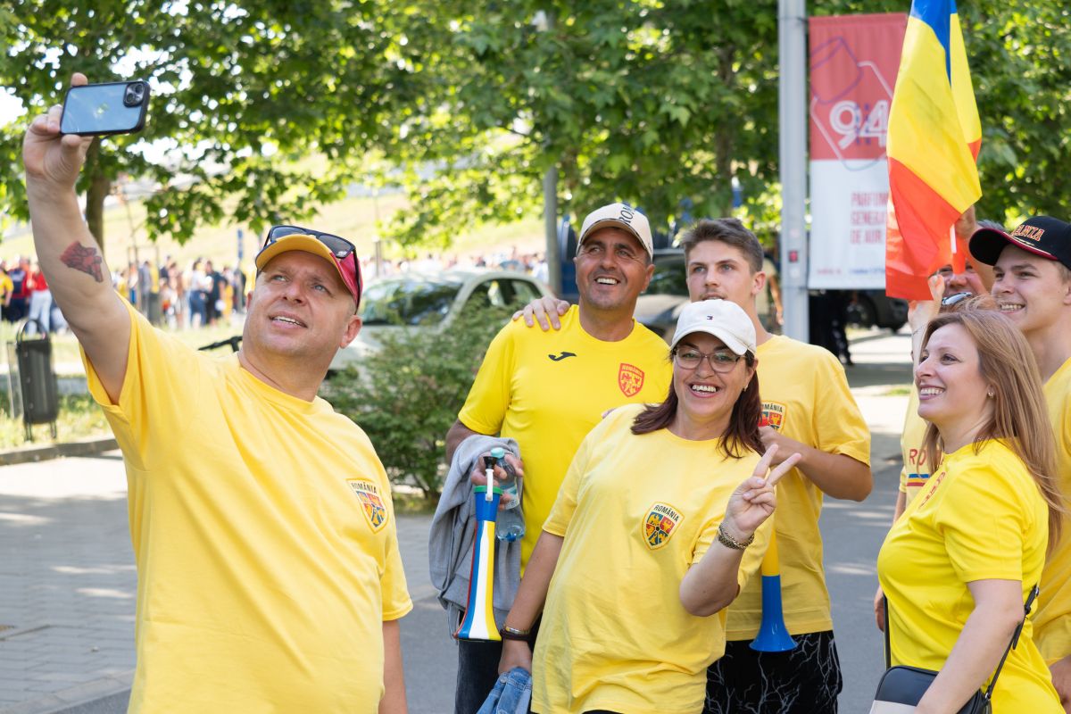 Record istoric pe Arena Nationala la meciul Generatiei de Aur