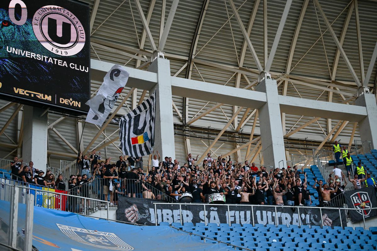Ce nu s-a văzut la TV la meciul U Craiova - U Cluj » Un spectator a aruncat cu un obiect spre arbitrul Marcel Bîrsan, ce riscă oltenii