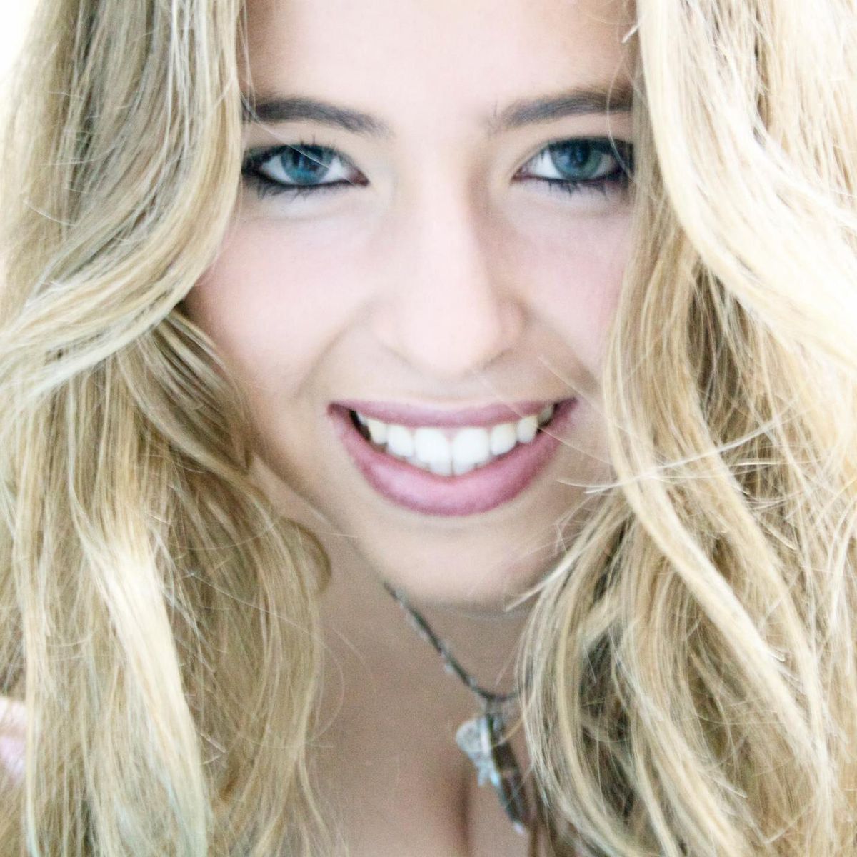 Zandalee Belodedici, fiica lui Miodrag Belodedici