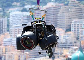 Marele Premiu de Formula 1 din Monaco » Steag roșu în primul tur, după un accident violent