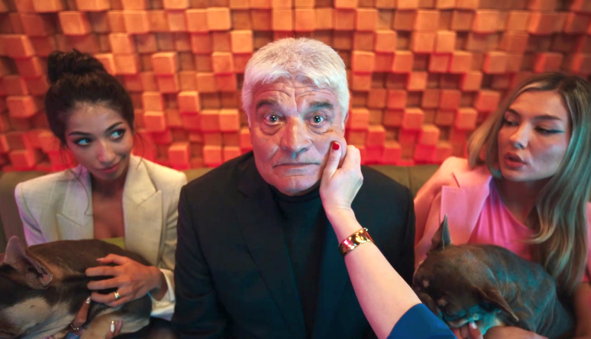 „Cine e Fălcosul meu, cine?” » Reclamă genială cu Andone, Hagi și Ilie Dumitrescu: „Doamnelor și domnilor, vă vorbește căpitanul!”