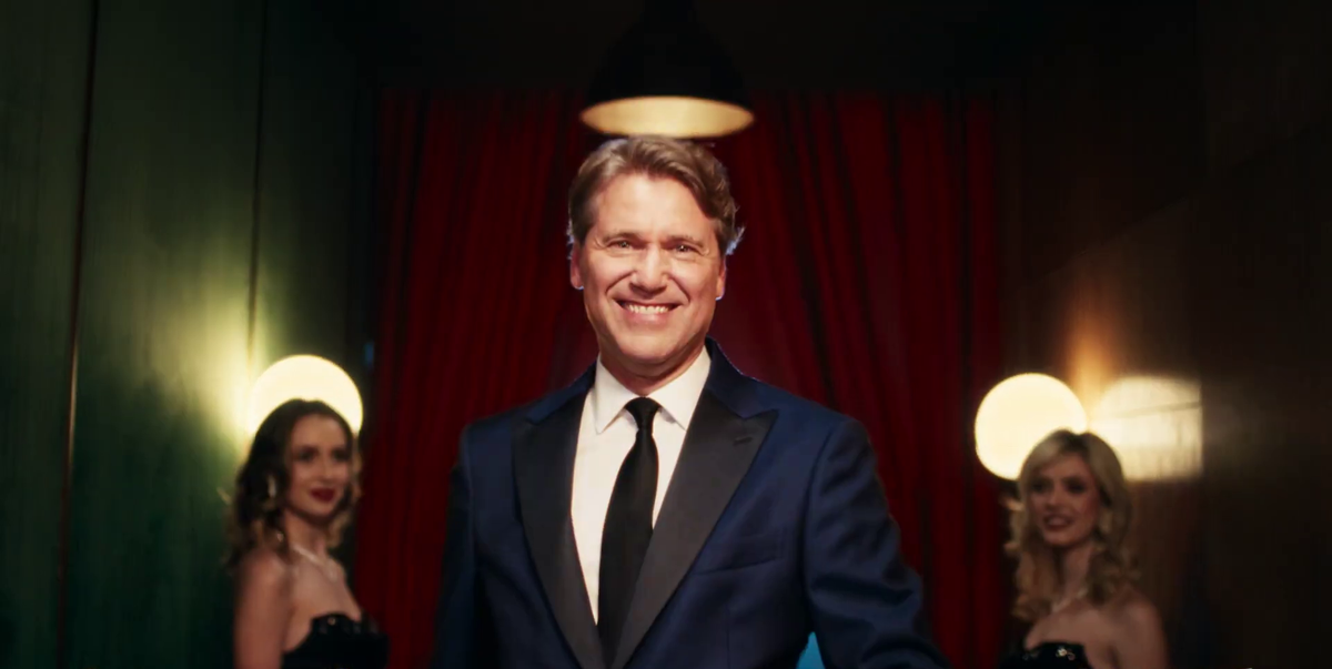 „Cine e Fălcosul meu, cine?” » Reclamă genială cu Andone, Hagi și Ilie Dumitrescu: „Doamnelor și domnilor, vă vorbește căpitanul!”