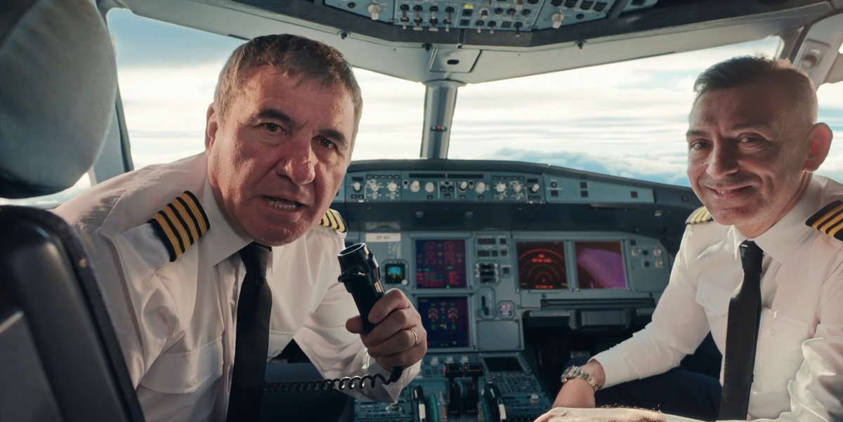 „Cine e Fălcosul meu, cine?” » Reclamă genială cu Andone, Hagi și Ilie Dumitrescu: „Doamnelor și domnilor, vă vorbește căpitanul!”