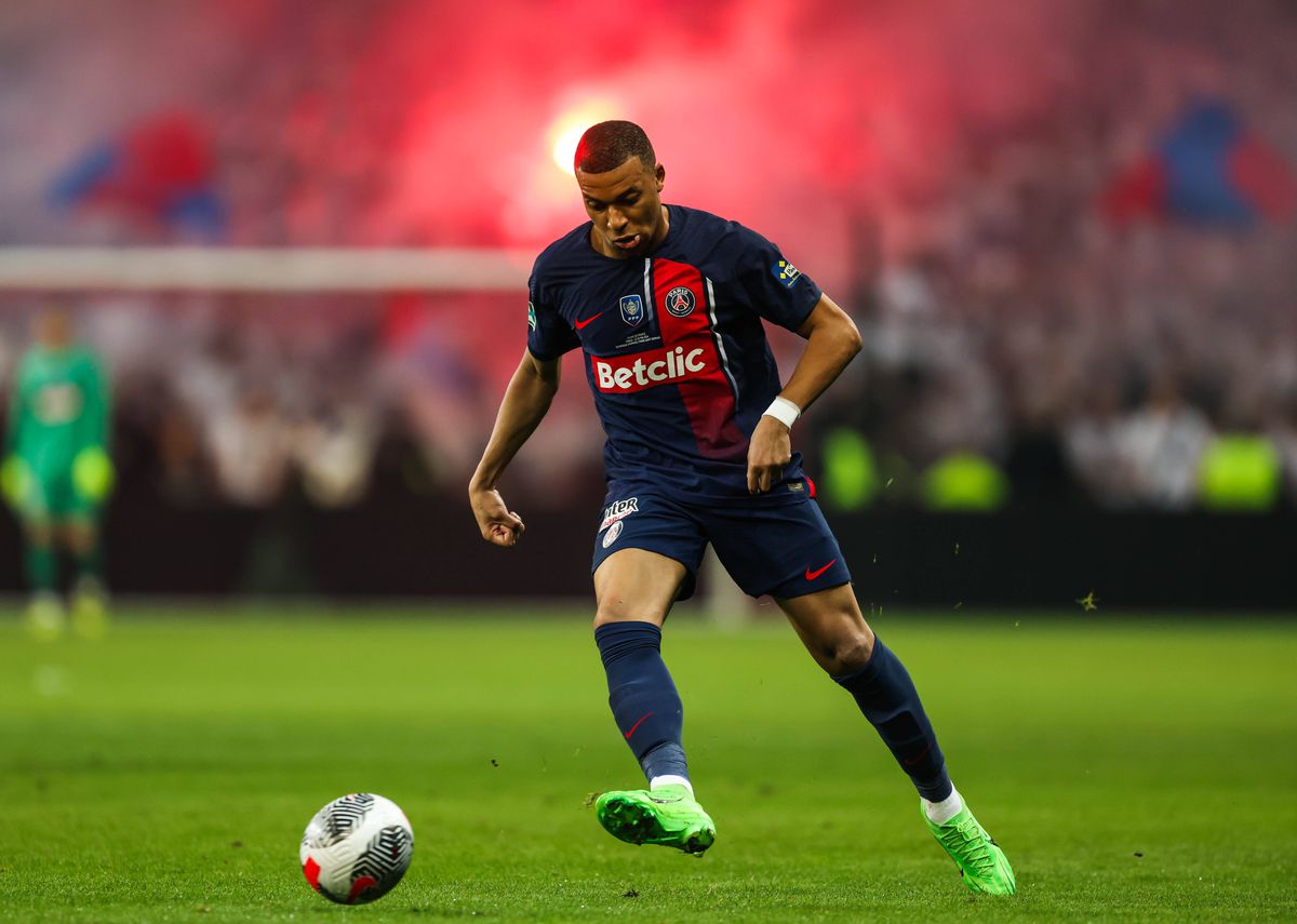 E gata! Kylian Mbappe a fost prezentat oficial de Real Madrid