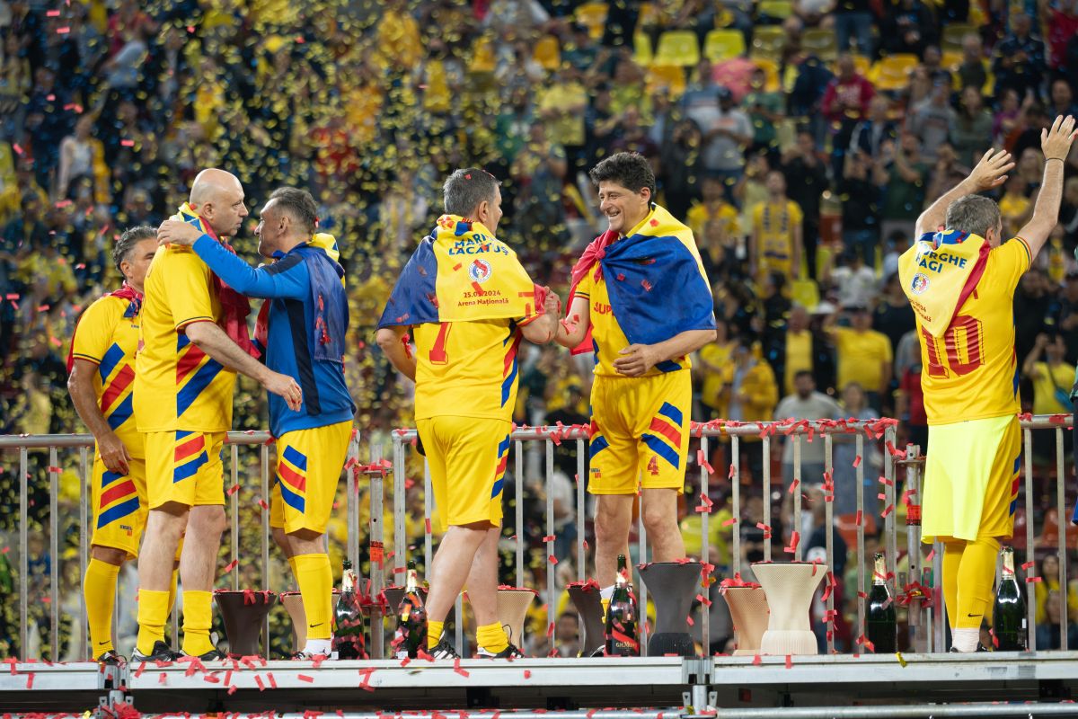 Imagini de colectie Generatia de Aur - meci  retragere