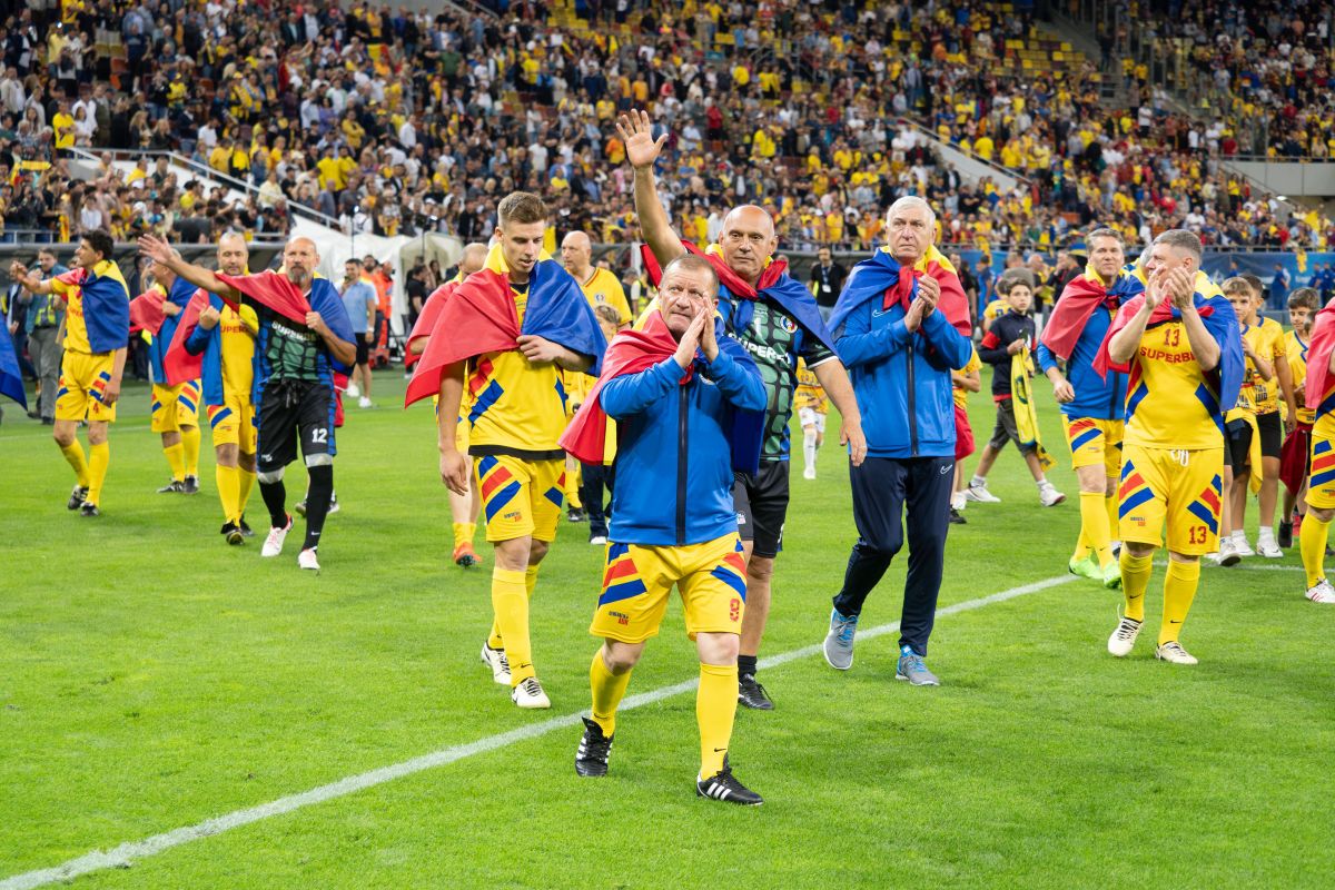 Imagini de colectie Generatia de Aur - meci  retragere