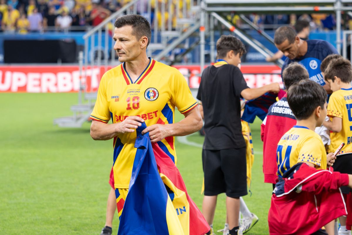 Imagini MEMORABILE cu Generația de Aur! „Mă uitam la Răducioiu, care plângea, Popescu plângea şi el... Plângeam toţi”