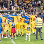 Arena Națională, 25 mai. Meciul de retragere al Generației de Aur, care a învins selecţionata Legendelor Lumii, cu scorul de 3-2 FOTO: Ionuț Iordache (GSP)