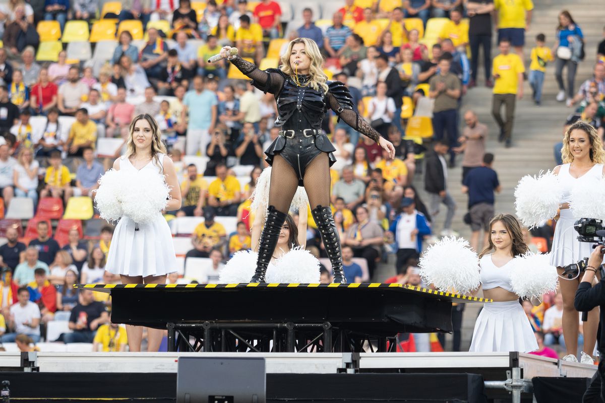 Loredana Groza, show de excepție pe Arena Națională! Apariție electizantă pe motocicletă și spectacol de zile mari