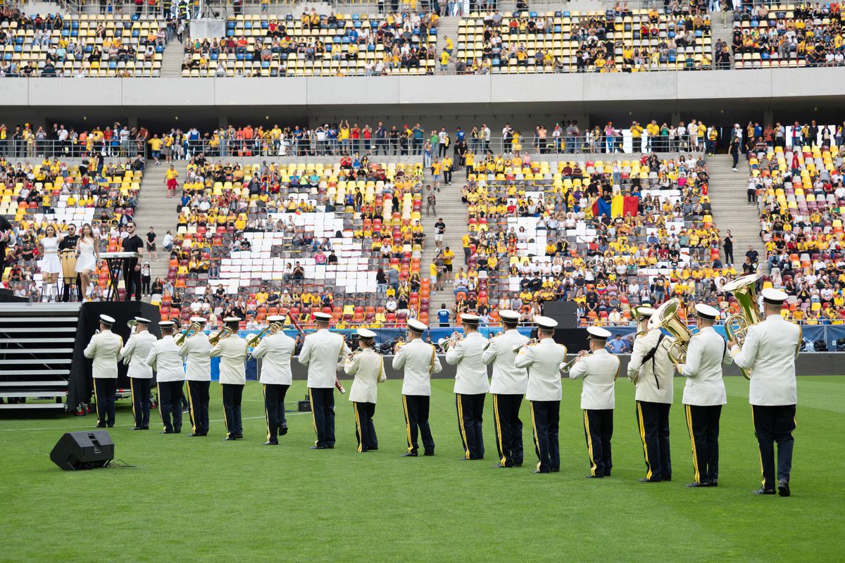 Loredana Groza, show de excepție pe Arena Națională! Apariție electizantă pe motocicletă și spectacol de zile mari