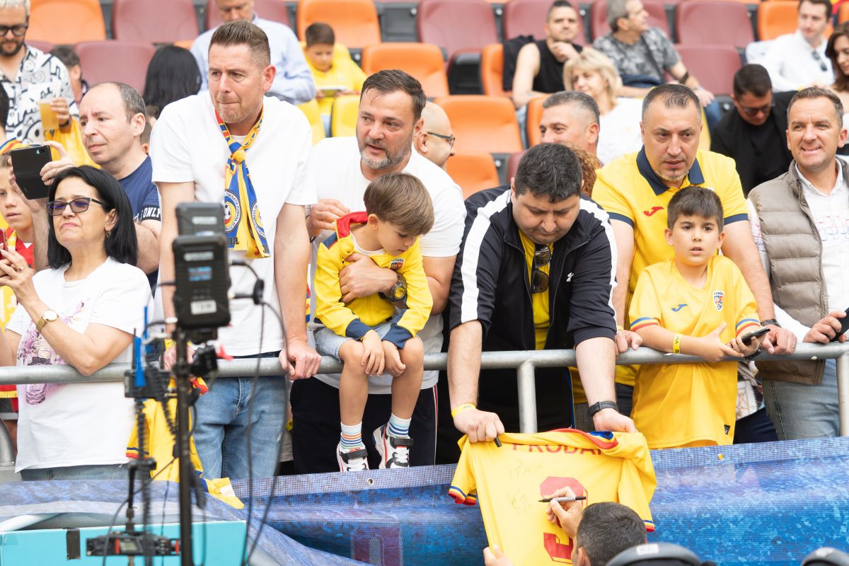 Mii de copii au „invadat” Arena Națională! Jucătorii au rămas WOW: „Nu mă aşteptam la aşa ceva”